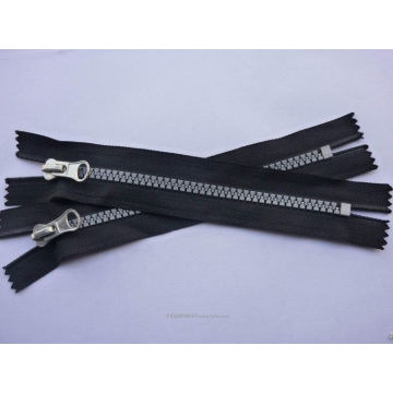 Resin Zipper Closed End with Customized Slider, Manufacturer Price